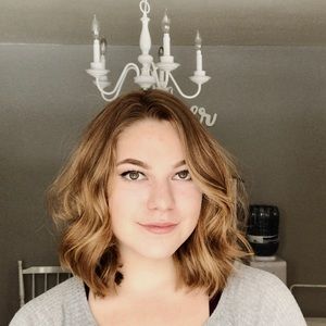 Meet your Posher, Erica